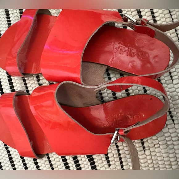 Sandals - Picture 3 of 12